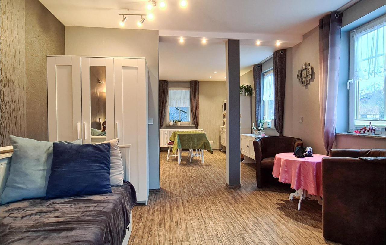 2 Bedroom Cozy Apartment In Suhl Exterior foto